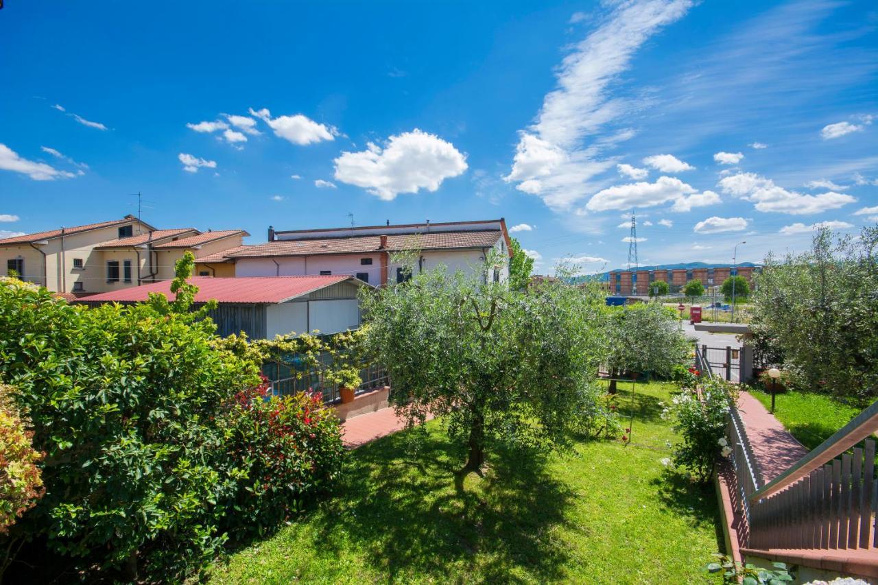 Bed & Breakfast Profumo D'Estate Agliana Екстер'єр фото